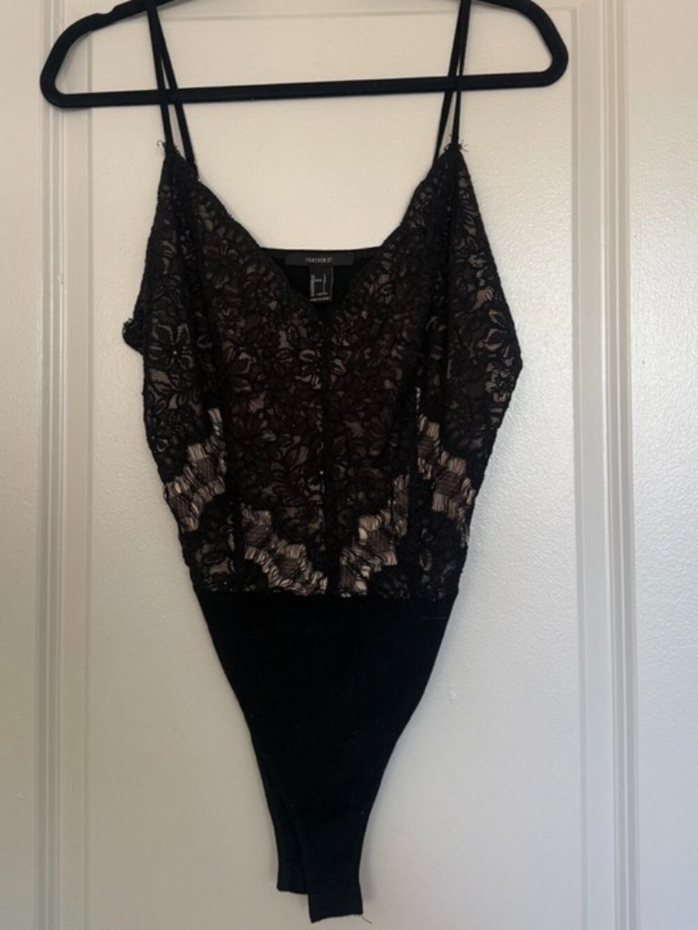 Forever 21 Black Floral Lace Bodysuit V-Neck Going Out Top Y2K Size Large